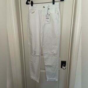 Zara Mom Fit White Jeans